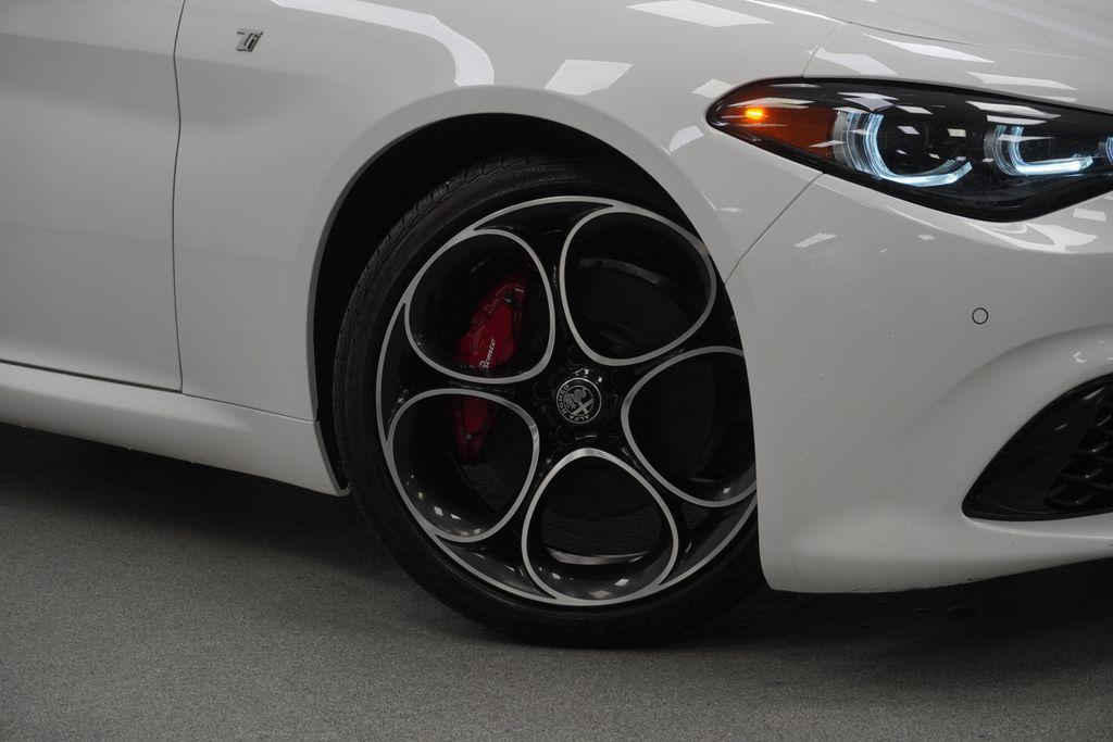 Alfa Romeo Giulia 2024