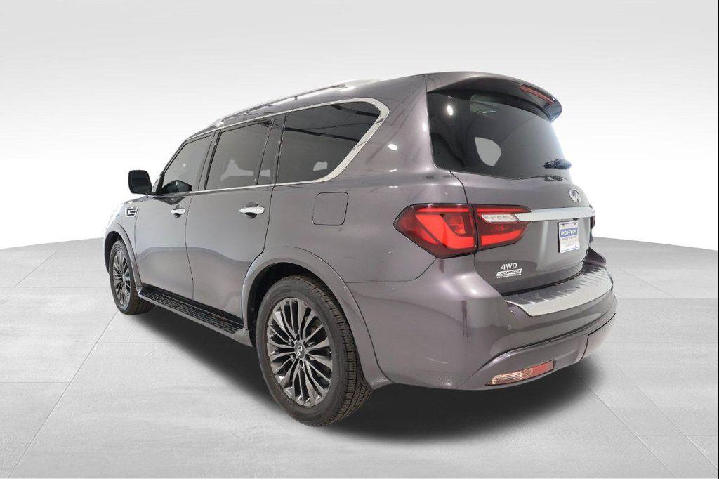 Infiniti QX80 2023