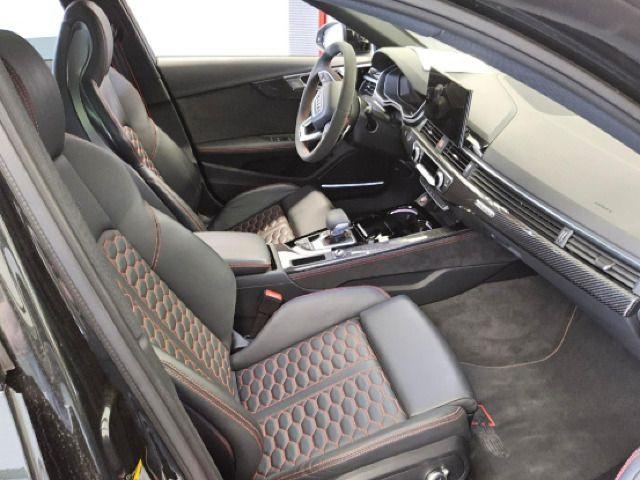 Audi RS4 2023