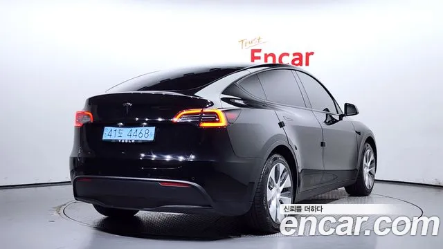 Tesla Model Y 2021