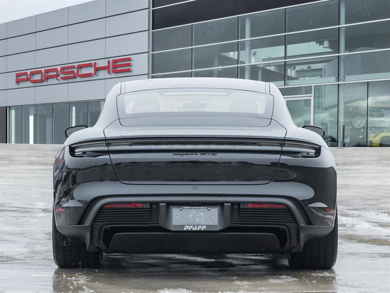 Porsche Taycan 2024