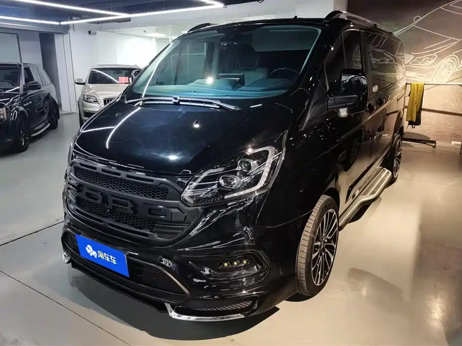 Ford TOURNEO 2023