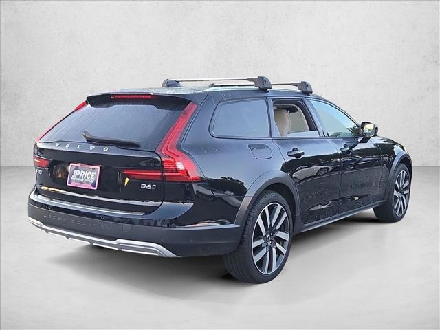 Volvo V90 Cross Country 2025