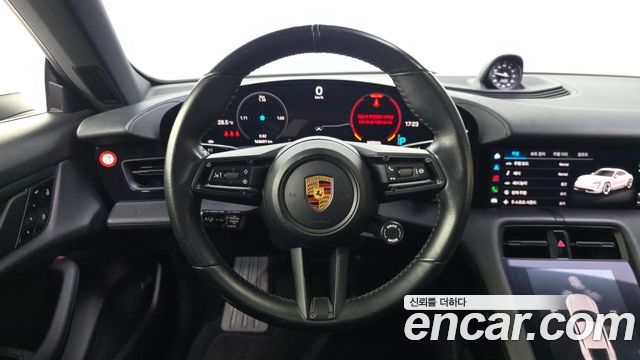 Porsche Taycan 2021