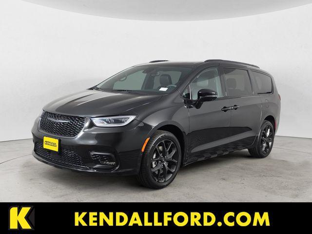 Chrysler Pacifica 2023