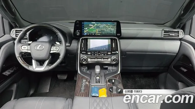 Lexus LX 2025