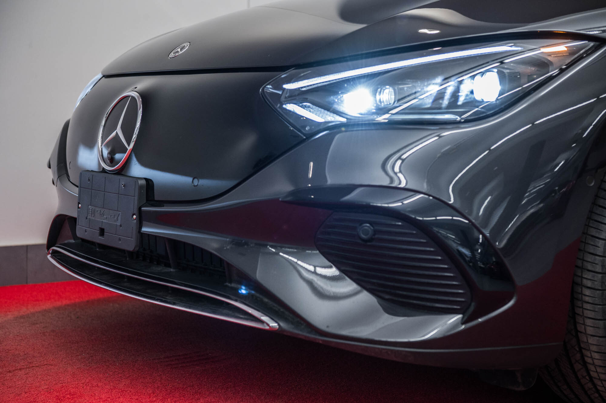 Mercedes-Benz EQE 2023