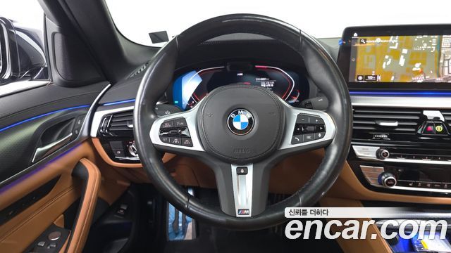 BMW 5 серии 2023
