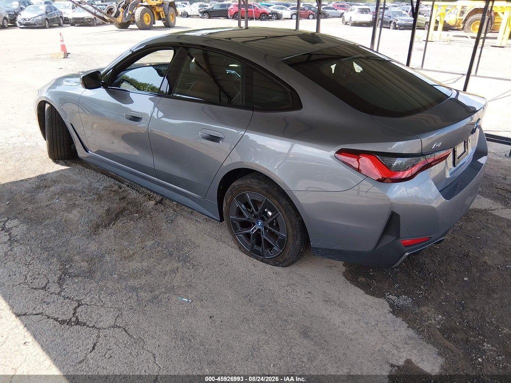 BMW i4 2023
