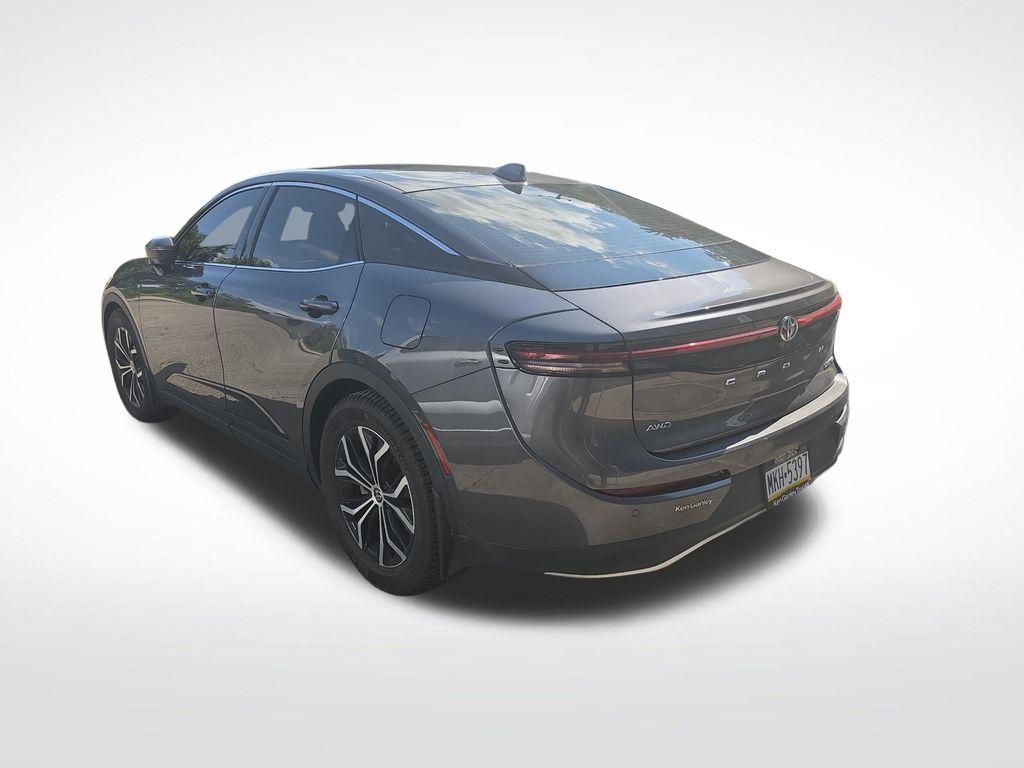 Toyota Crown 2023
