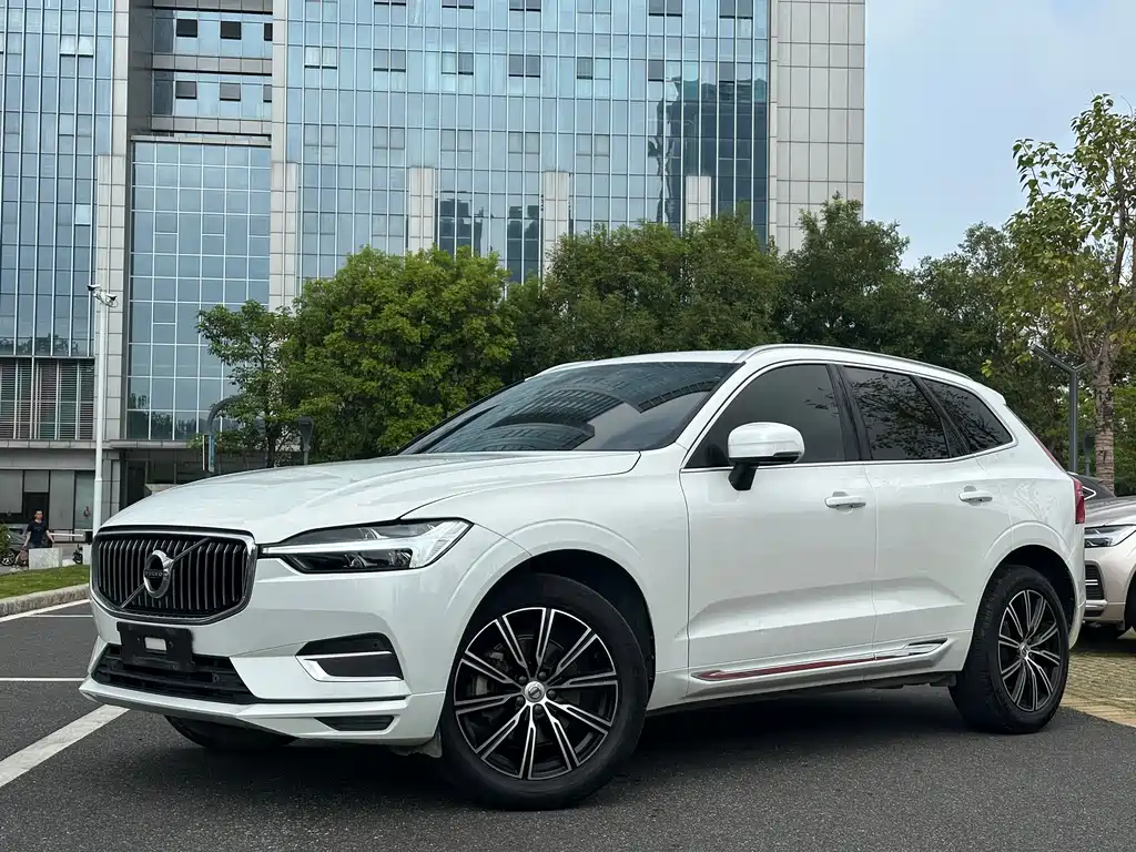 Volvo XC60 2021