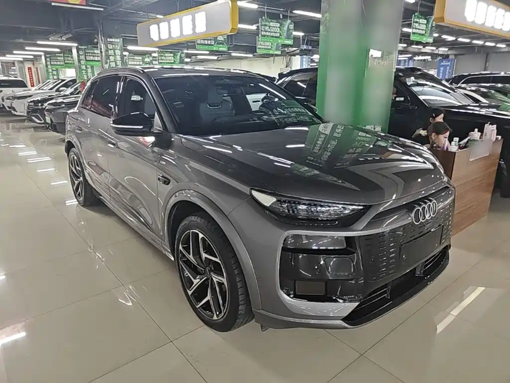 Audi e-tron 2025