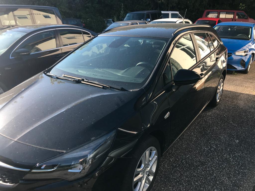 Opel Astra 2022