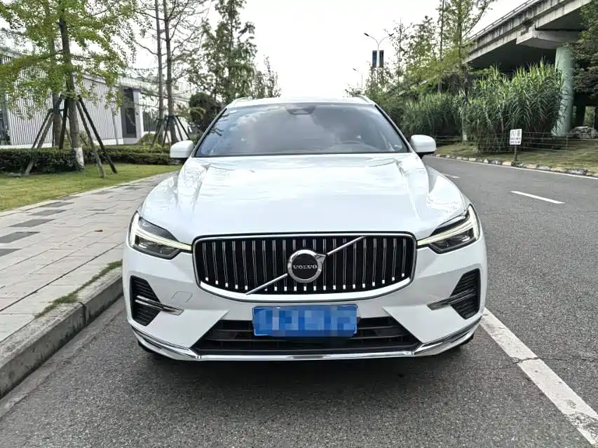 Volvo XC60 2022