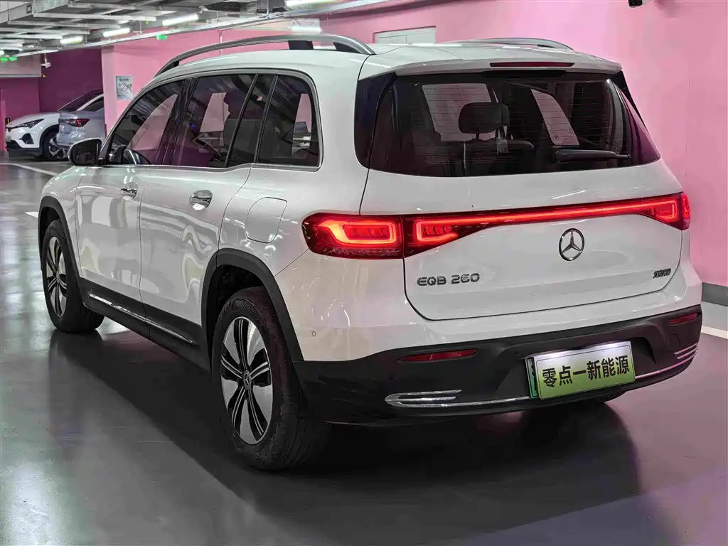 Mercedes-Benz EQB 2023