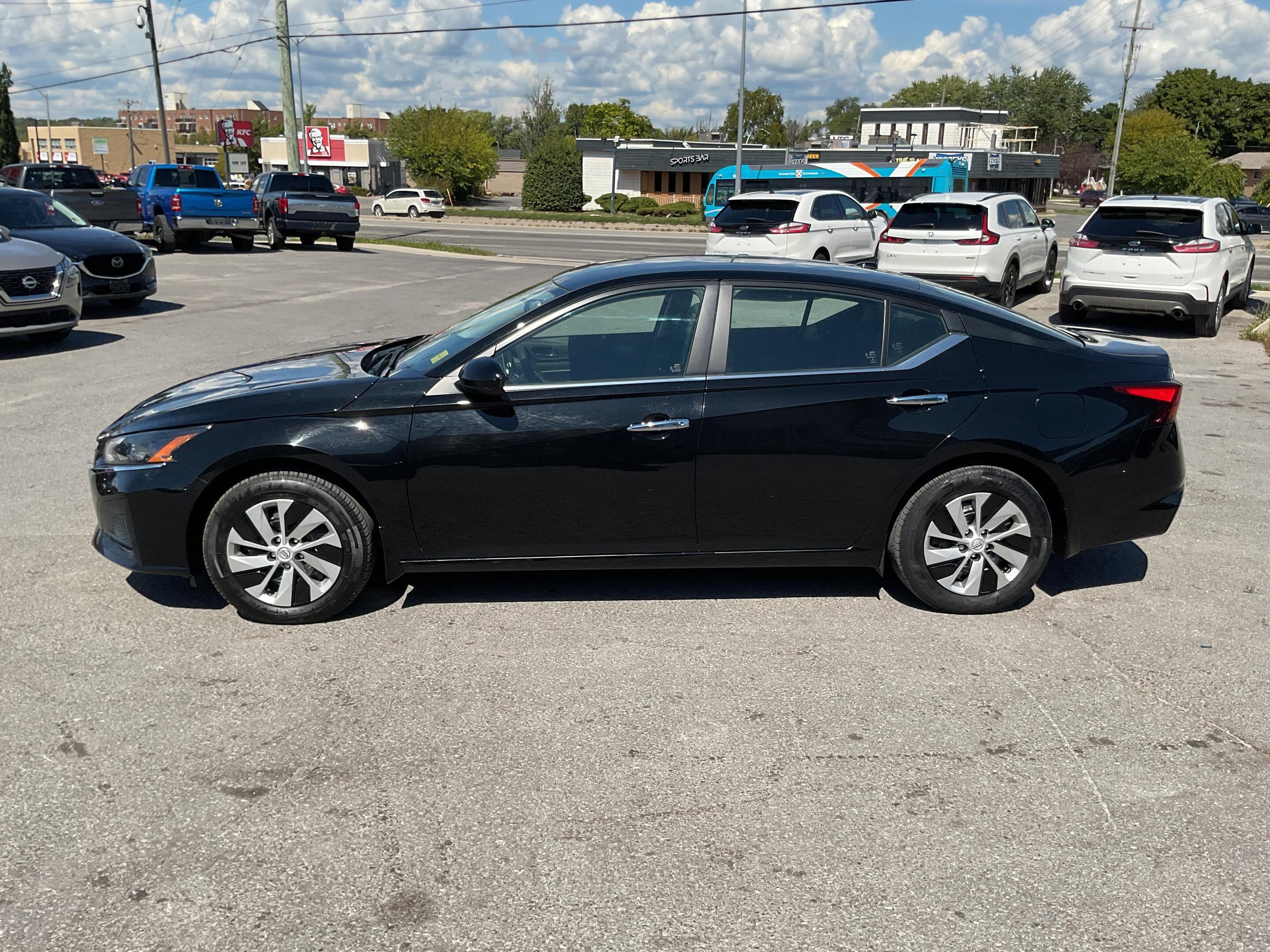 Nissan Altima 2023