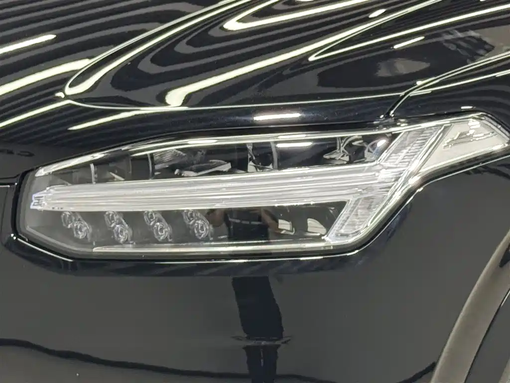 Volvo XC90 2024