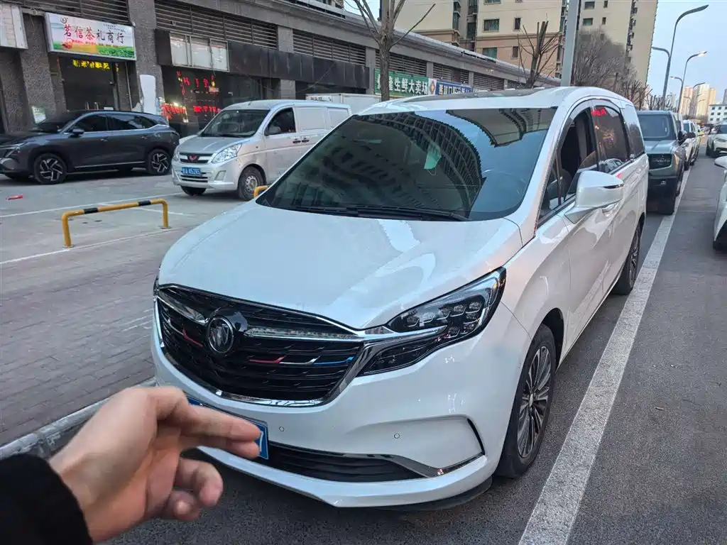 Buick GL8 2021