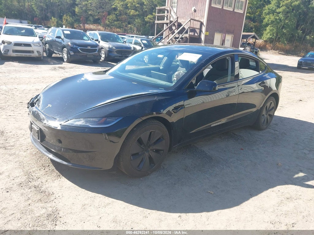 Tesla Model 3 2025