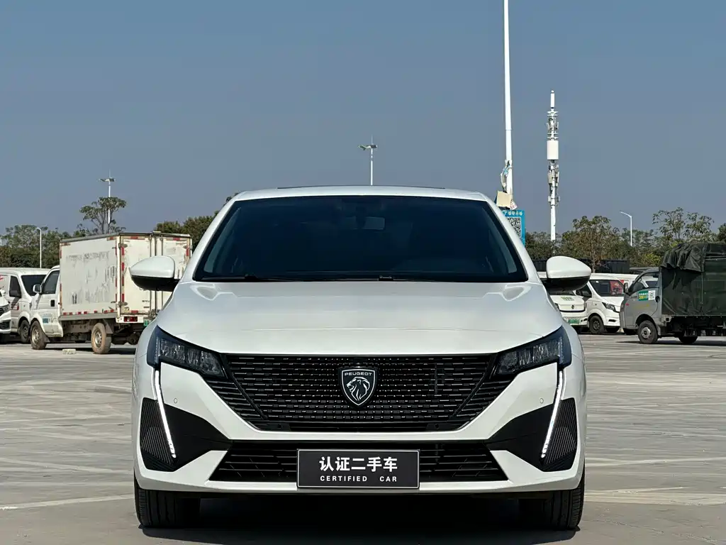 Peugeot 408 2024
