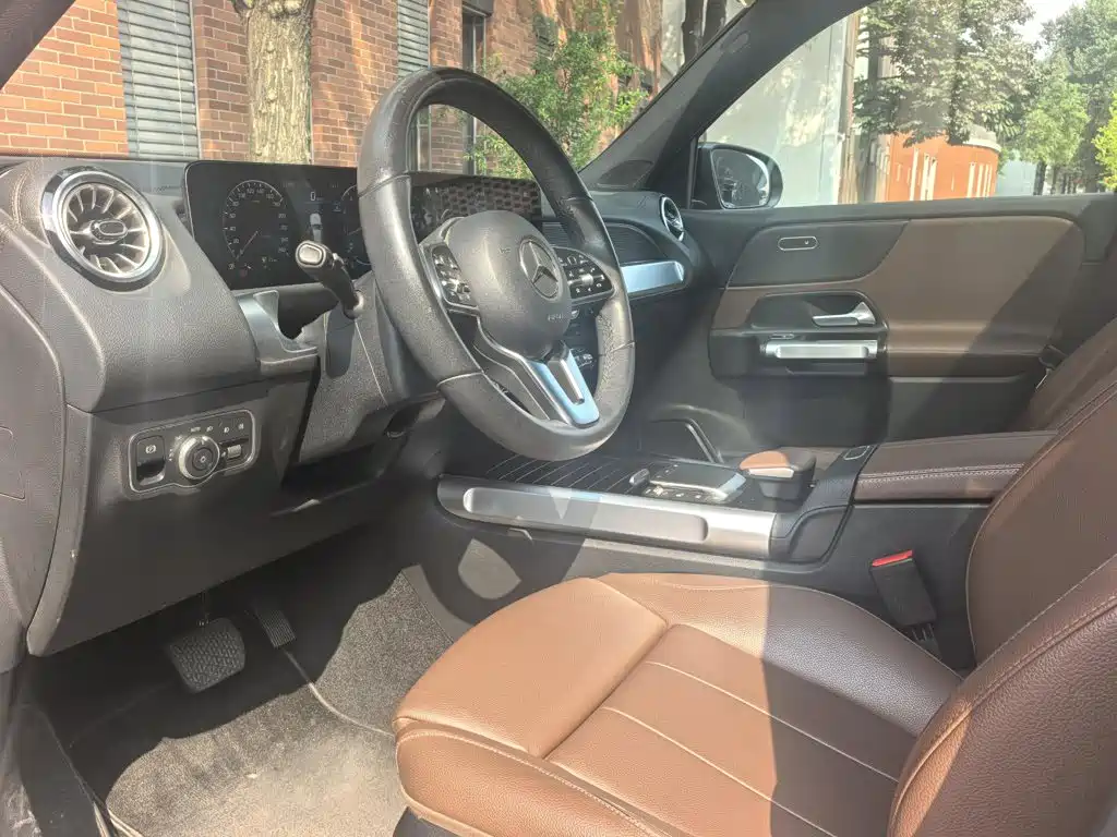 Mercedes-Benz GLB 2022