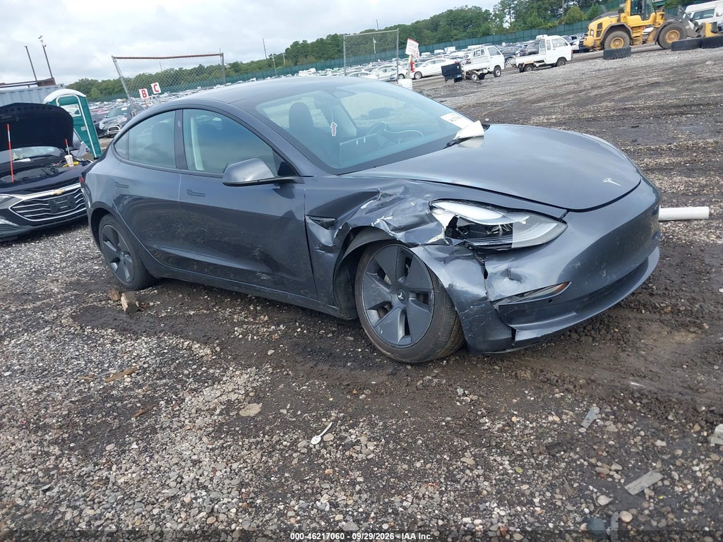 Tesla Model 3 2022