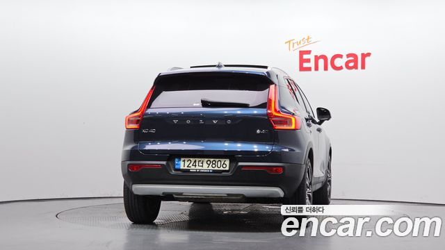 Volvo XC40 2021