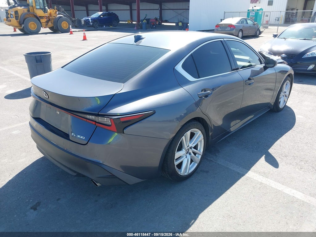 Lexus IS 300 2021