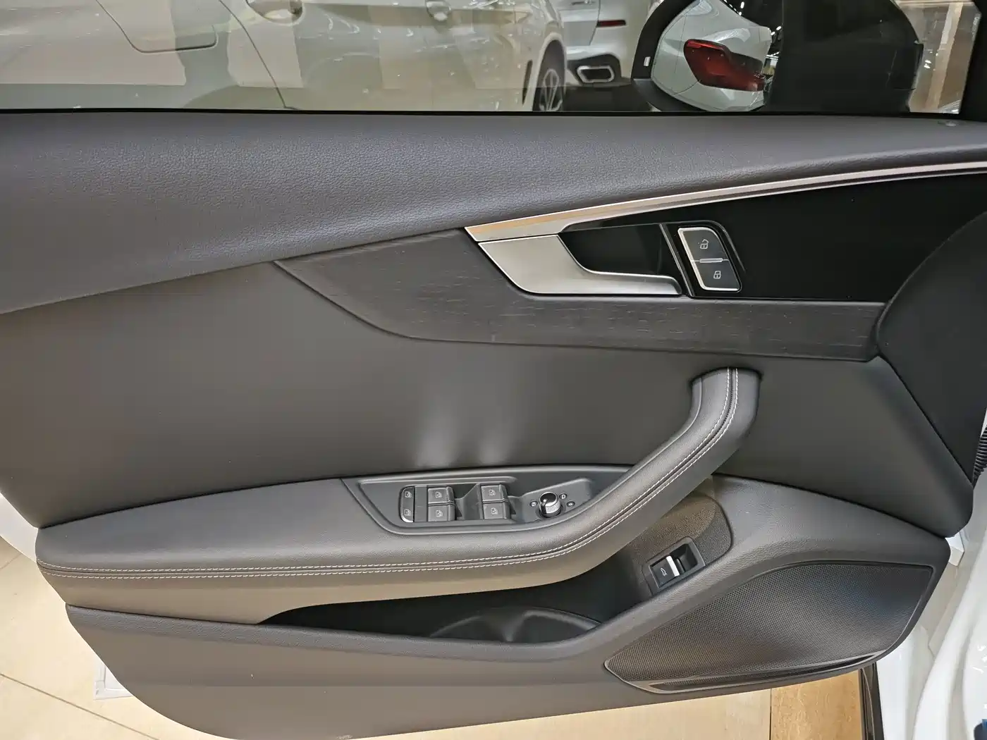 Audi A4 2025
