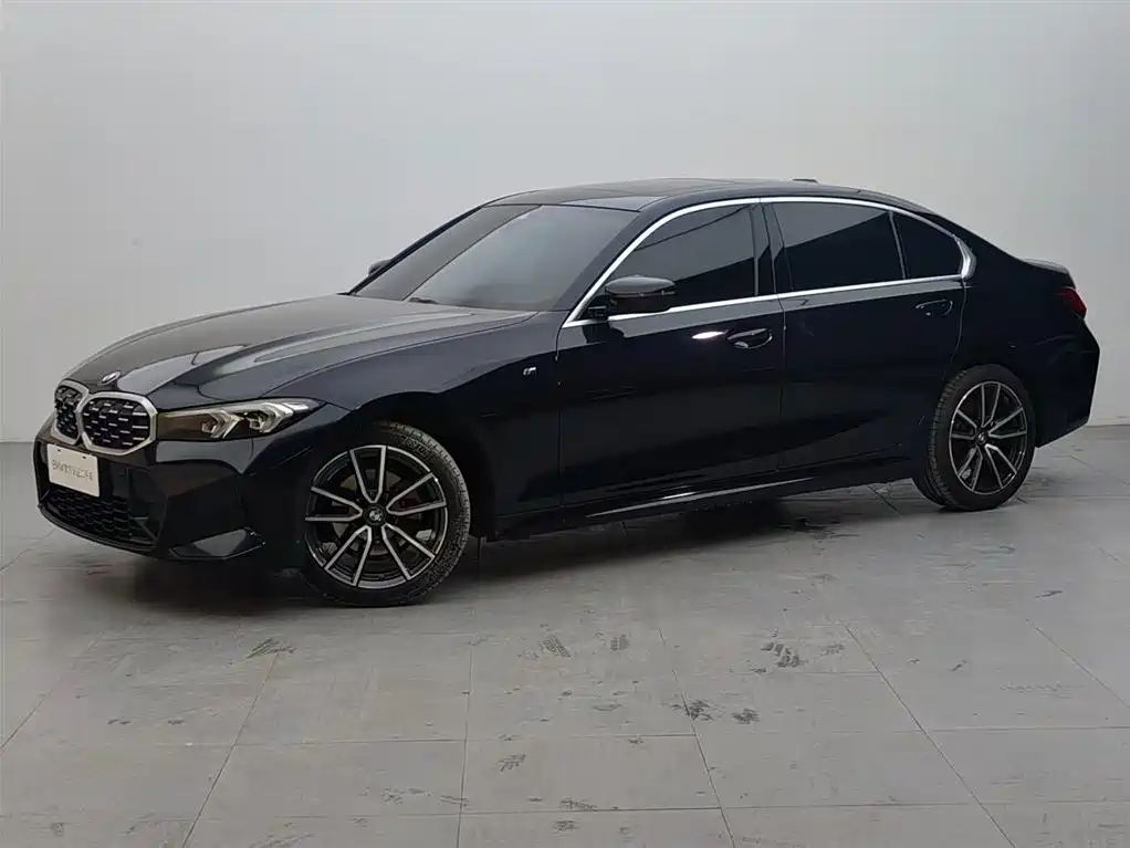 BMW 3 серии 2025