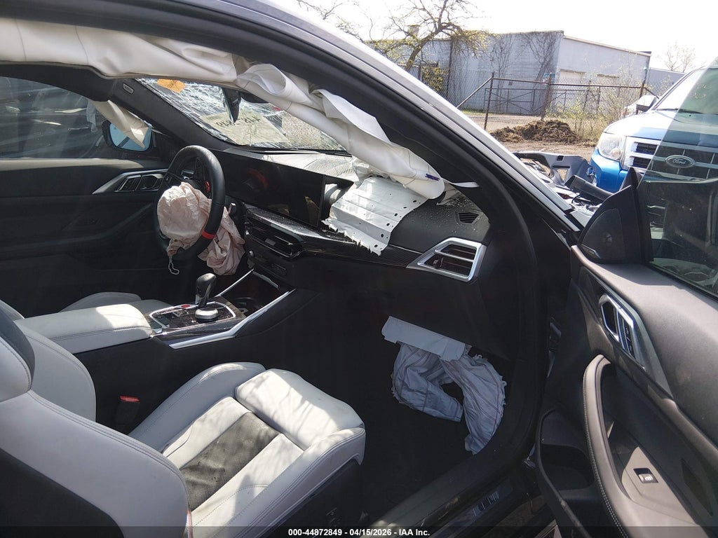 BMW M4 2025