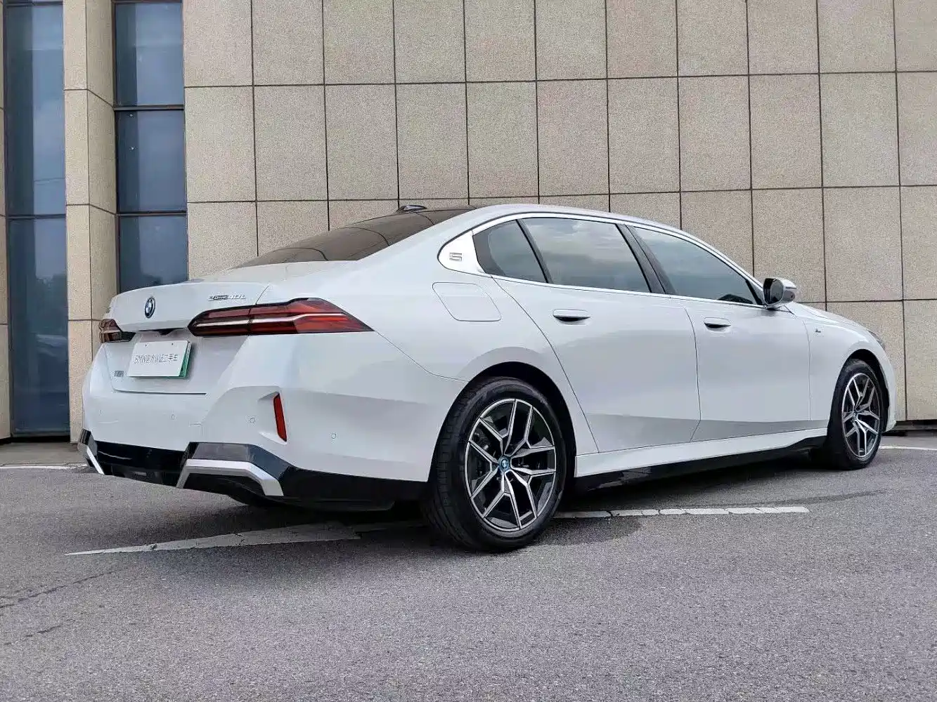 BMW i5 2025