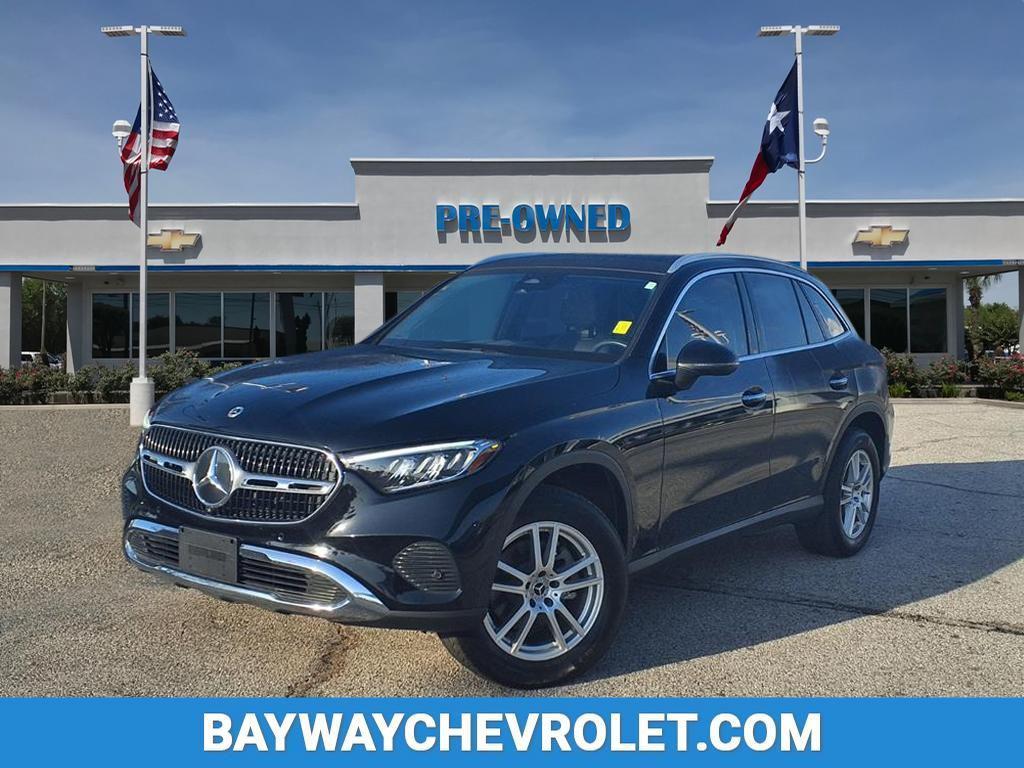 Mercedes-Benz GLC 300 2023