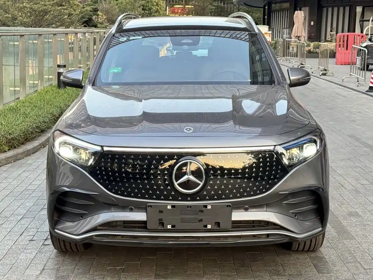 Mercedes-Benz EQB 2025