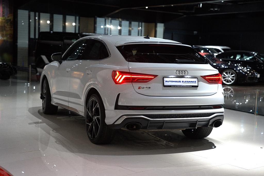 Audi RSQ3 2022