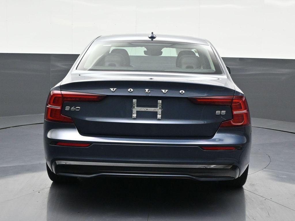 Volvo S60 2023