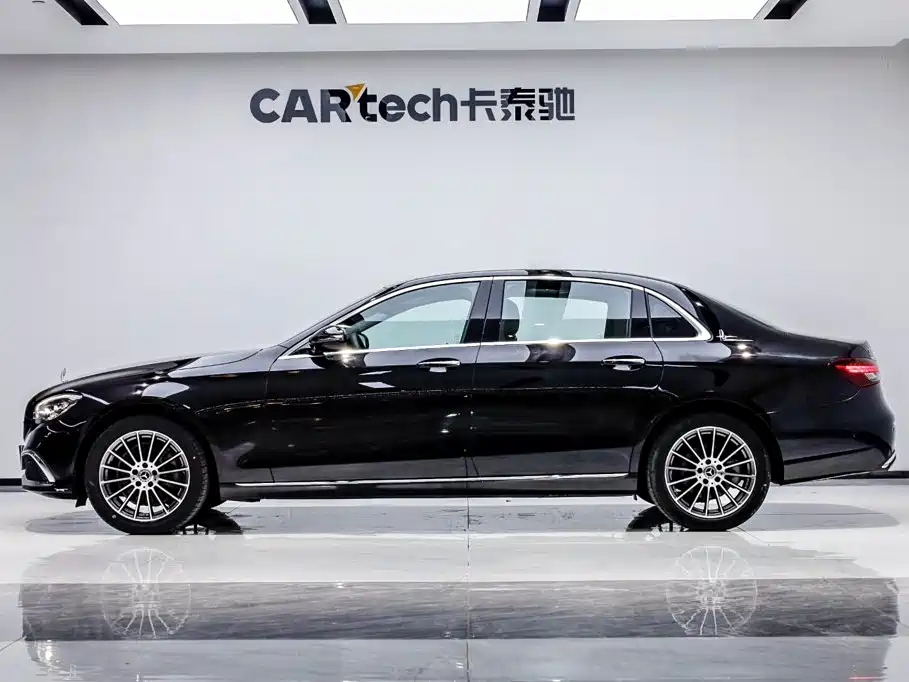 Mercedes-Benz E-Класс 2022