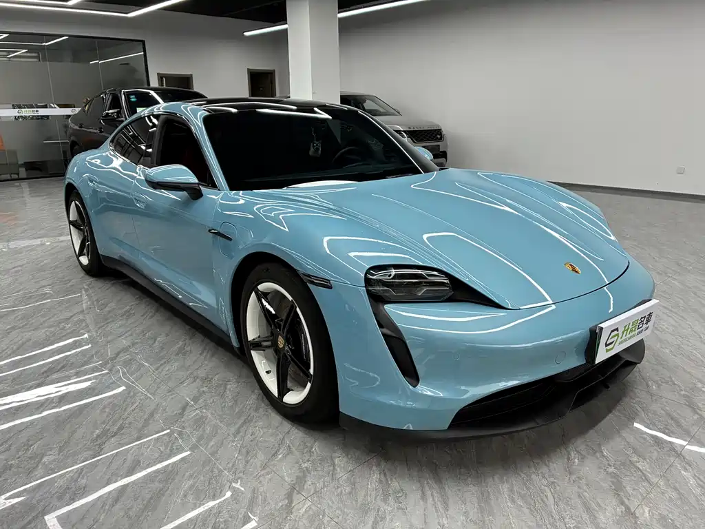 Porsche Taycan 2021