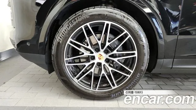 Porsche Cayenne 2024