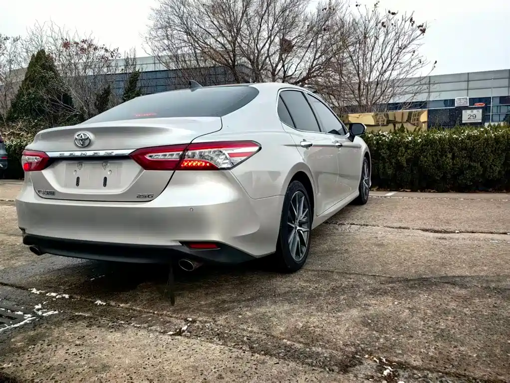 Toyota Camry 2022