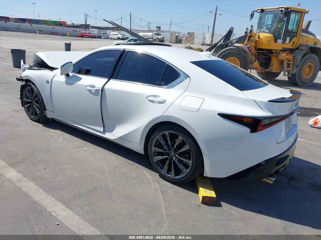 Lexus IS 2023