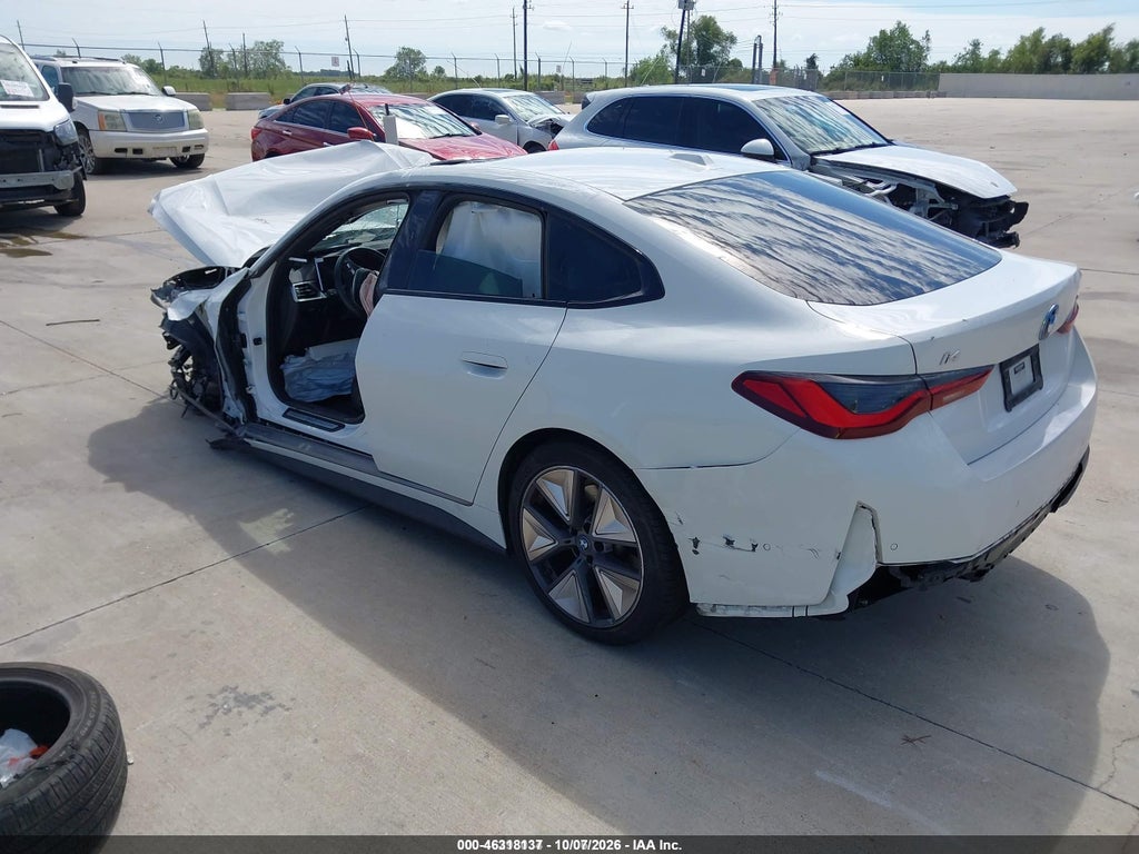 BMW i4 2023