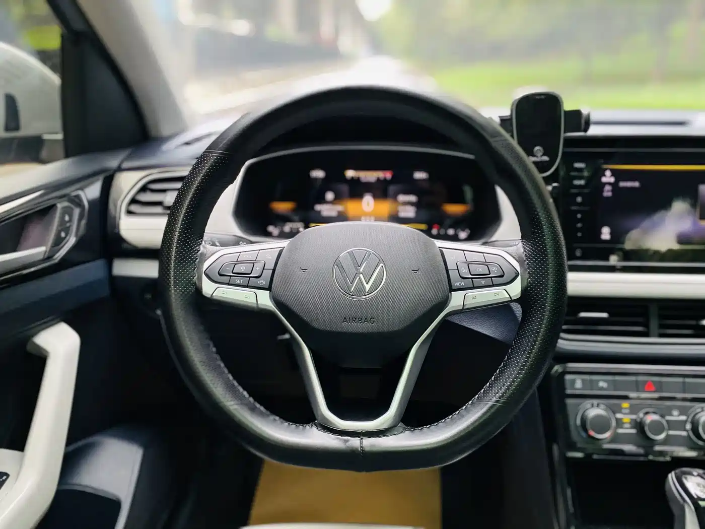 Volkswagen Tharu 2024