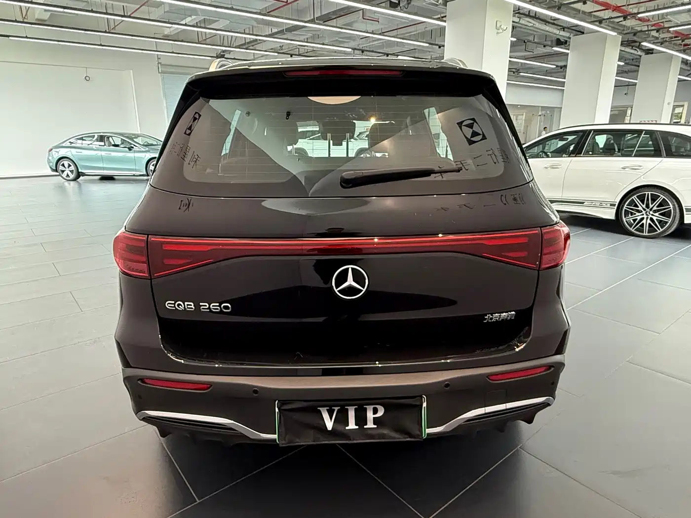 Mercedes-Benz EQB 2025
