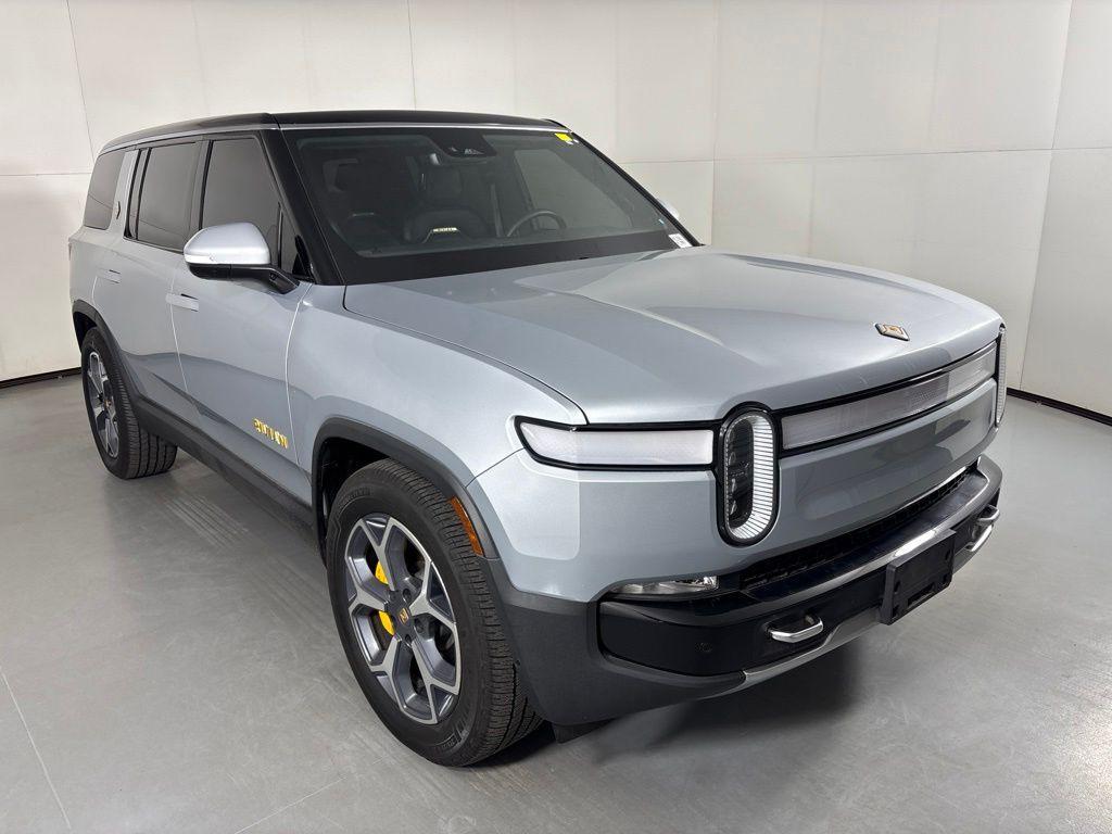 Rivian R1S 2023