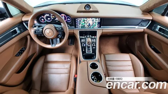 Porsche Panamera 2023
