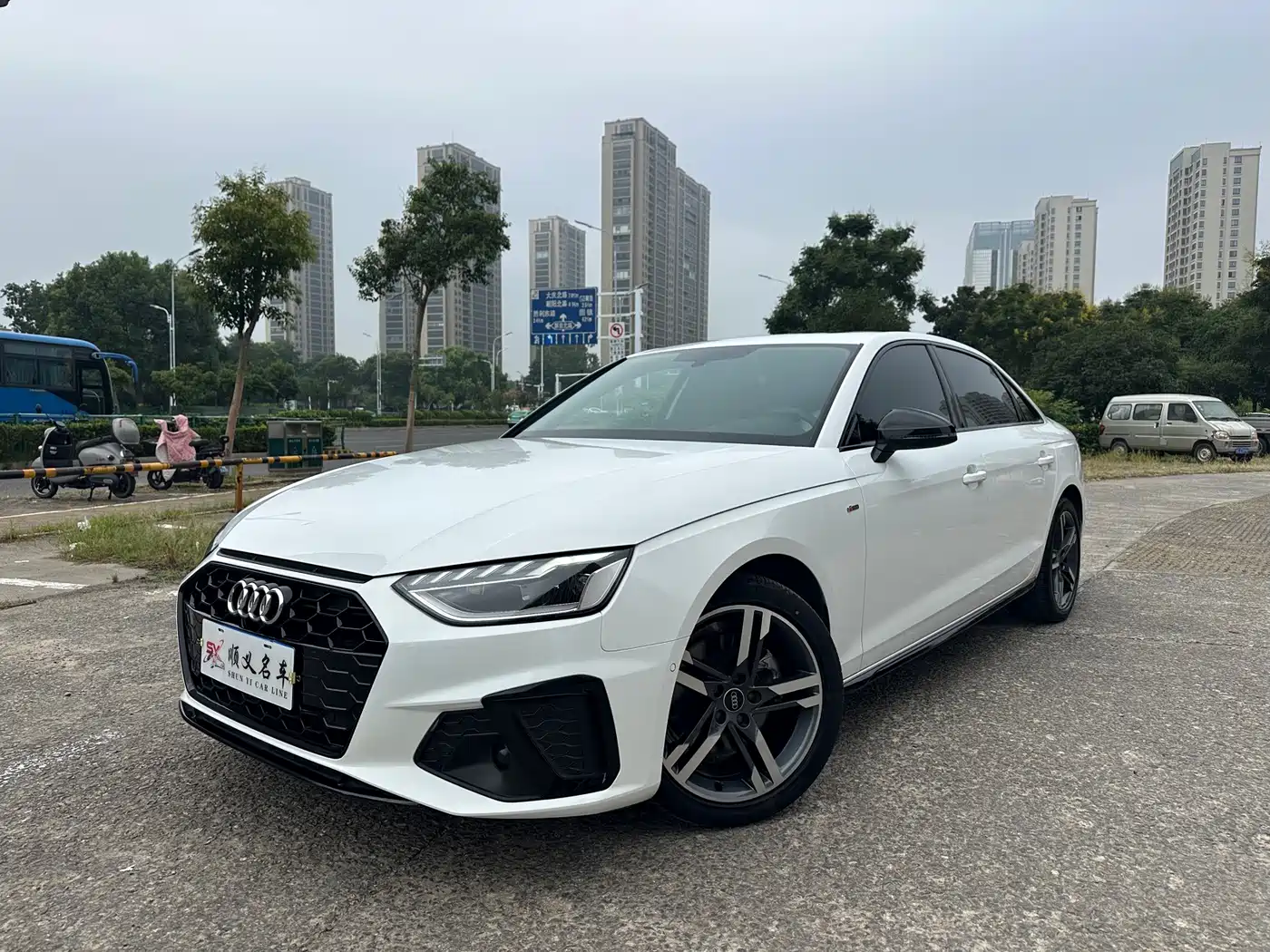 Audi A4 2023