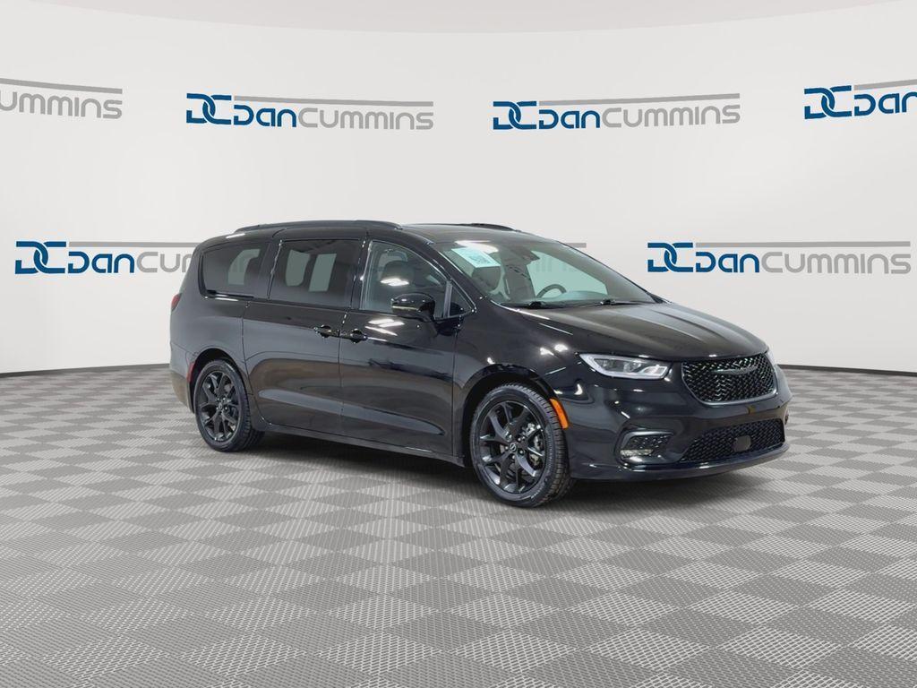 Chrysler Pacifica 2025