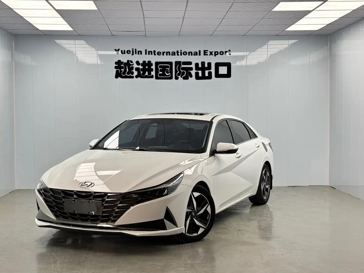 Hyundai Elantra 2023