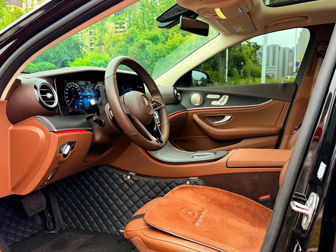 Mercedes-Benz E-Класс 2023